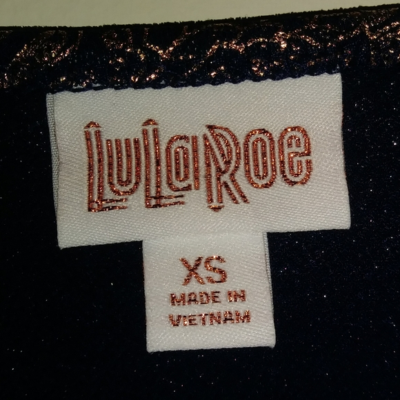 Top - Picture 2 of 4